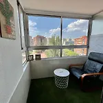 Atuaire Agradable En El Centro De Parking Incluido דירה