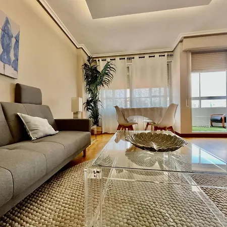 Atuaire Agradable En El Centro De Parking Incluido *